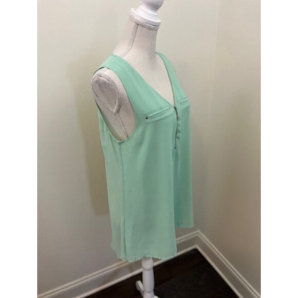 Fab'rik Light Green Sleeveless Front Zip Top Size Large - Picture 3 of 6